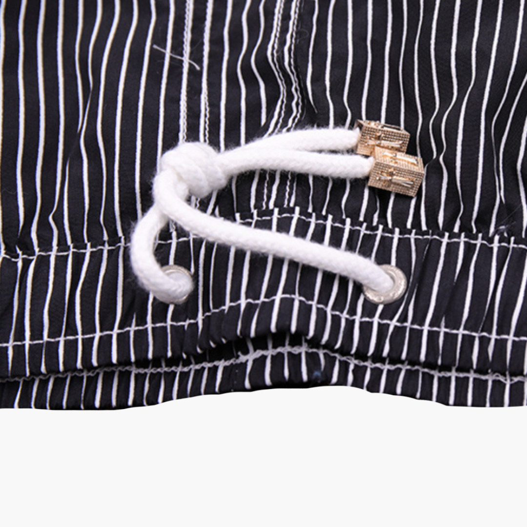 Bañadores cortos de rayas con cinturilla de cordón y bolsillos laterales