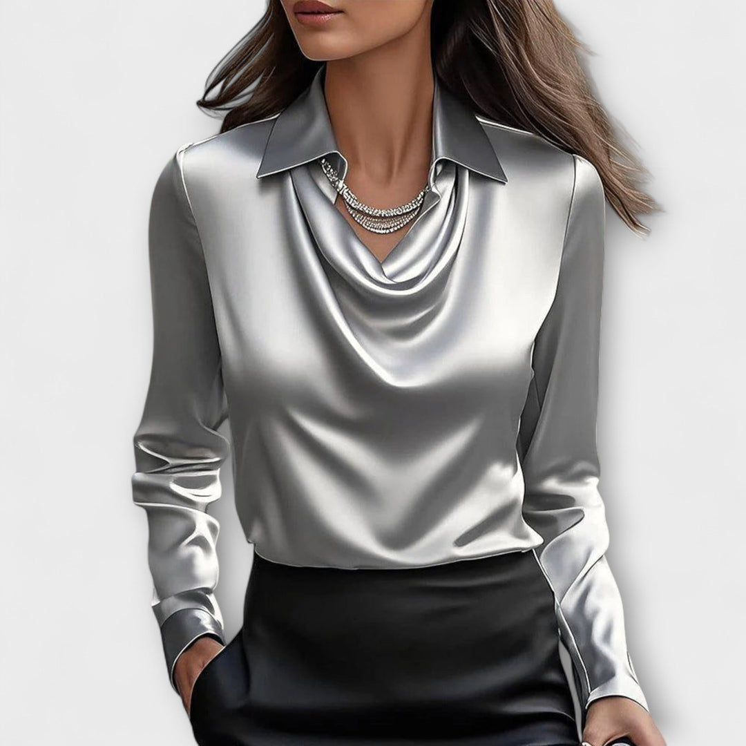 Quinn | Blusa brillante con cuello fruncido