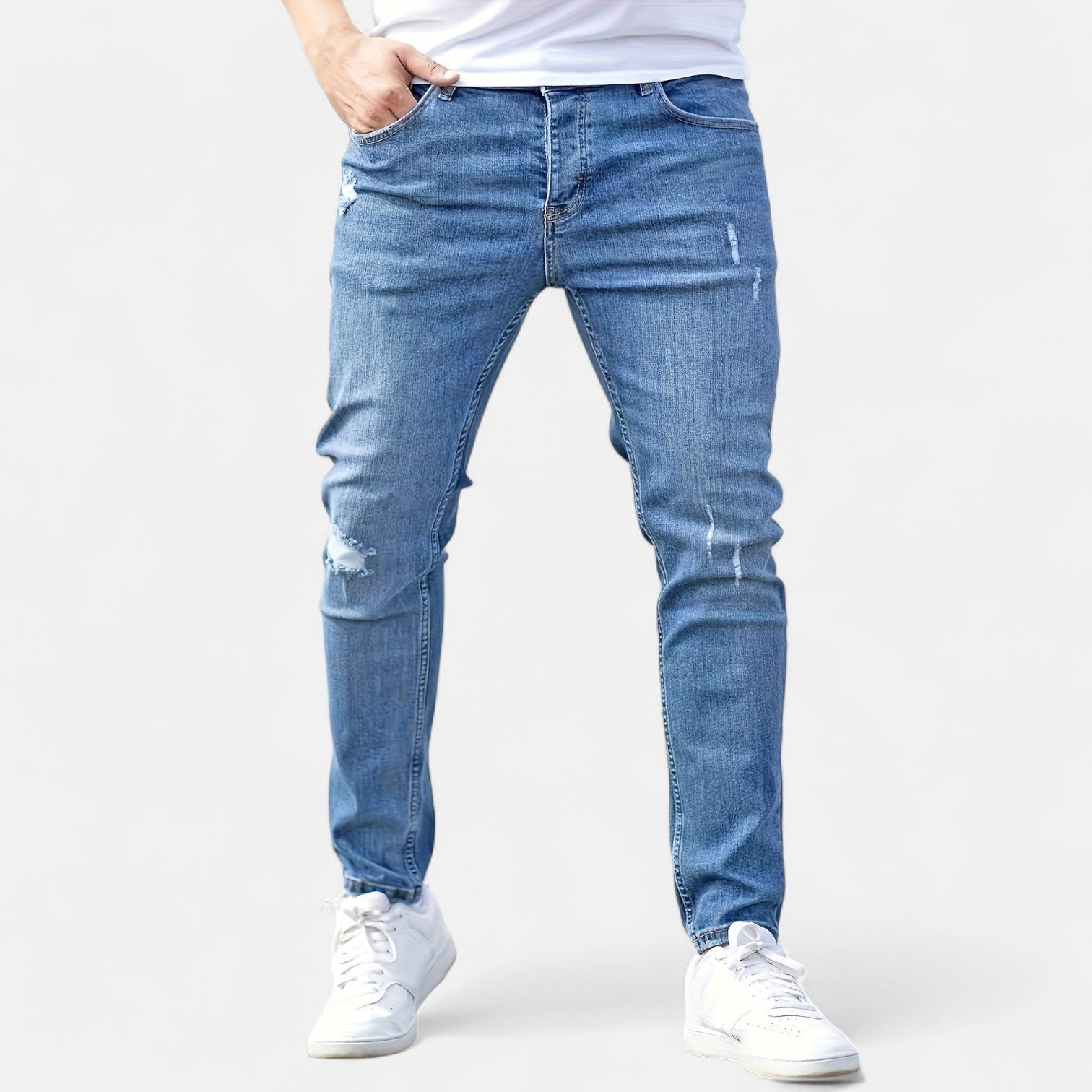 Ricardo | Jeans Ajustados con Diseño Rasgado