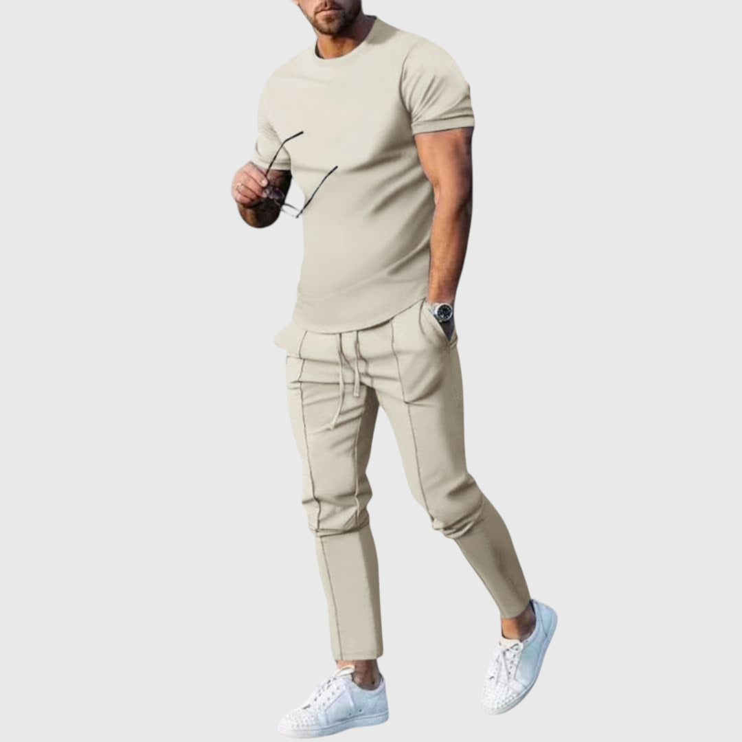 Conjunto deportivo Javier con camiseta y pantalón elástico