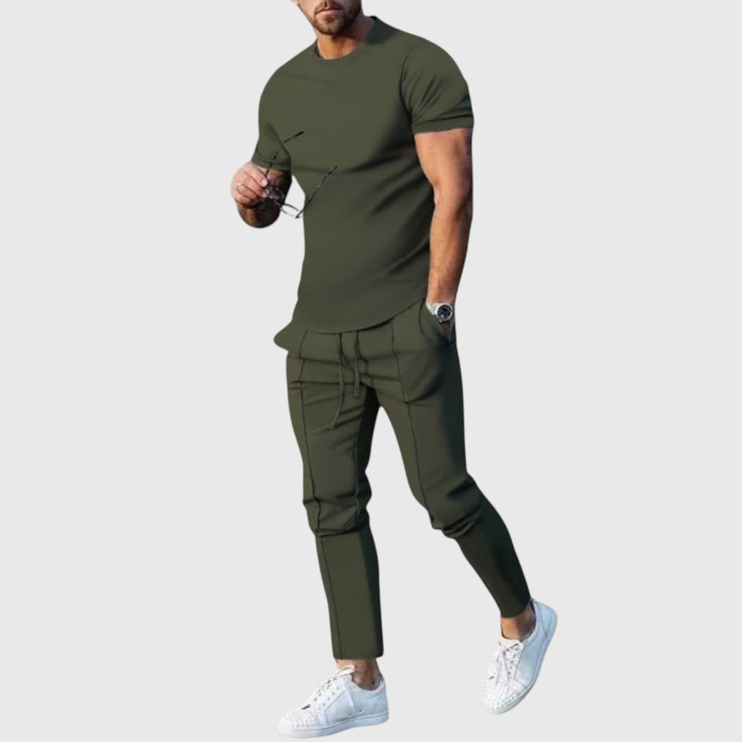 Conjunto deportivo Javier con camiseta y pantalón elástico