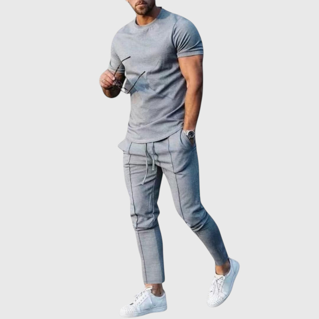Conjunto deportivo Javier con camiseta y pantalón elástico